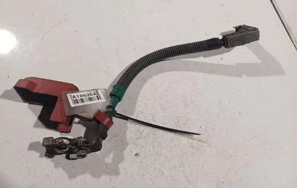Toyota Auris 150 Positive cable (battery) 