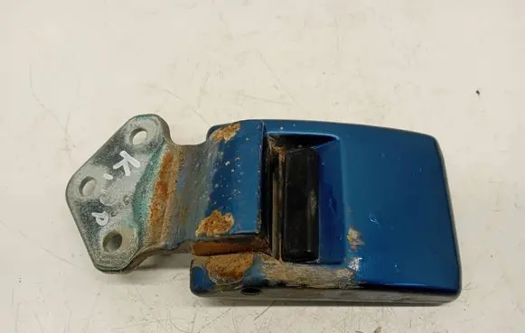 Volkswagen Multivan T5 Loading door lower hinge 7H0827153