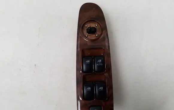 Hyundai Elantra Electric window control switch 620W05290