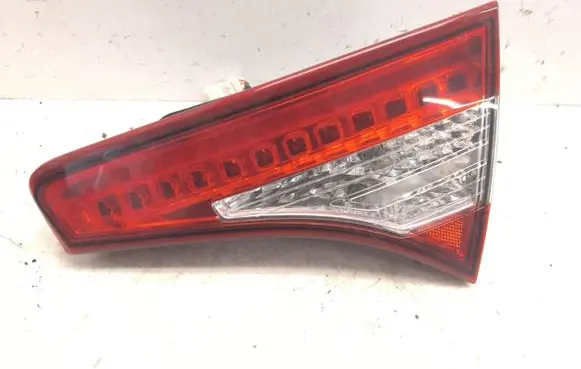 KIA Optima Tailgate rear/tail lights 924042T1
