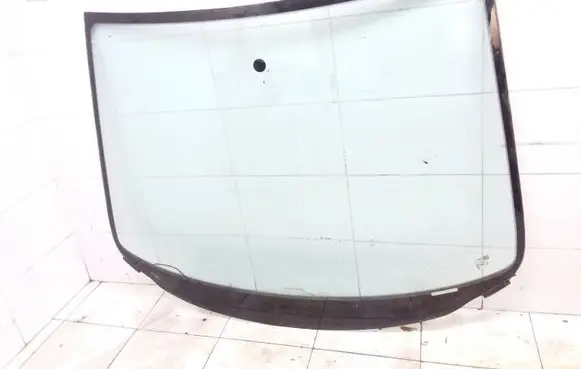 Ford Galaxy Front windscreen/windshield window AS1