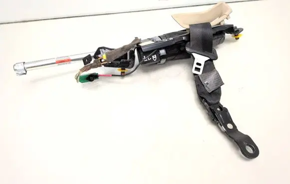 Volvo XC60 Front seatbelt 39813837 6288180 621626800A