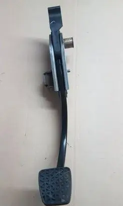 Opel Astra K Brake pedal