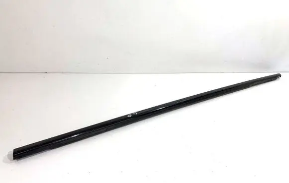 Alfa Romeo Stelvio Front door windshield rail 