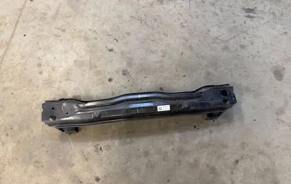 BMW X3 G01 Rear bumper support beam 7400008