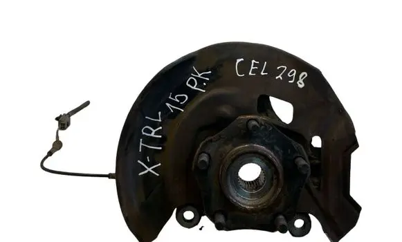 Nissan X-Trail T32 Front wheel hub 