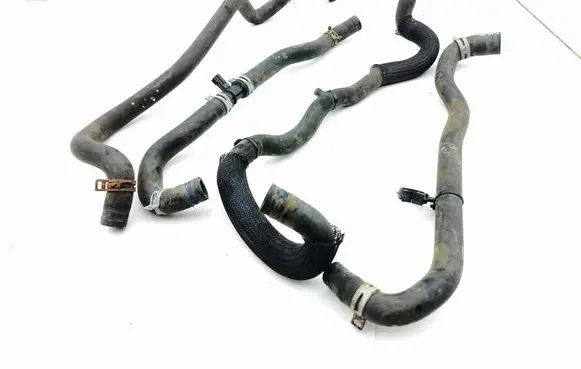 Tesla Model S Coolant pipe/hose 