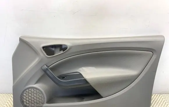 Seat Ibiza IV (6J,6P) Front door card panel trim 