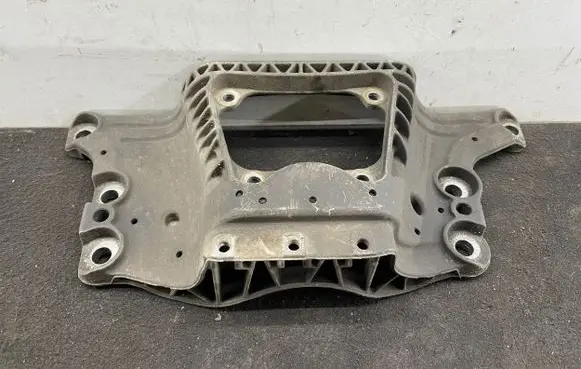 Audi A6 S6 C6 4F Gearbox mounting bracket 4F0399263AD
