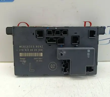 Mercedes-Benz CLS C219 Door control unit/module 2198200626