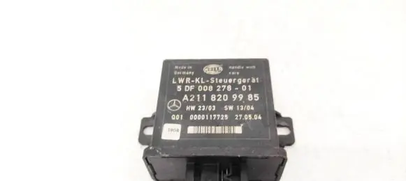 Mercedes-Benz CLS C219 Light module LCM a2118209985 5DF00827801