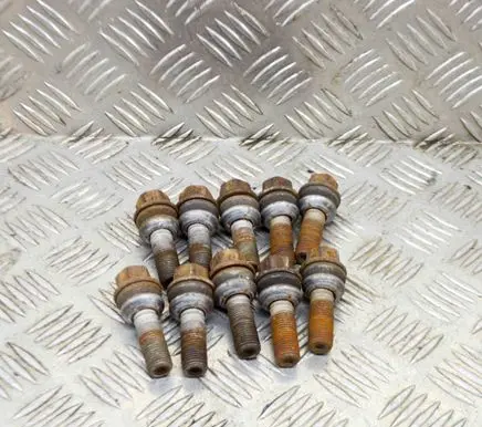 Nuts/bolts