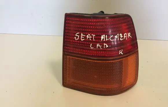 Seat Toledo I (1L) Rear/tail lights 1L0945096