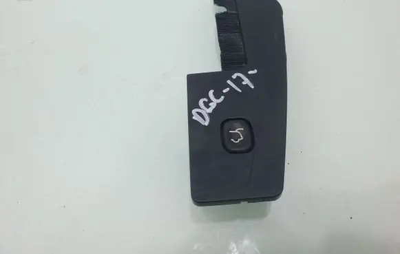 Tailgate opening switch
