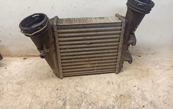 Volkswagen PASSAT B5.5 Intercooler radiator
