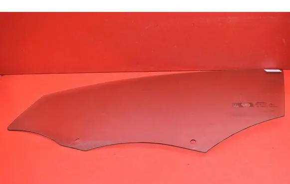 Volvo V40 Front door window glass four-door