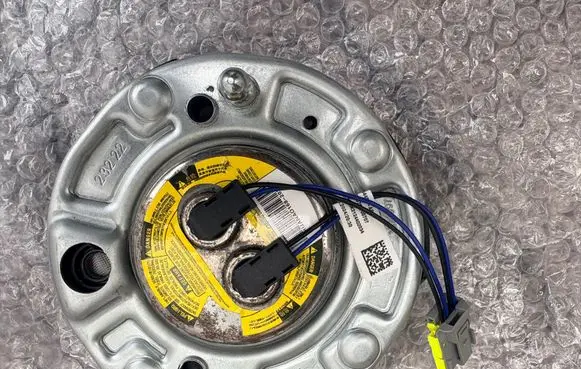 BMW 3 F30 F35 F31 Steering wheel airbag 313886390N77 335A66F6602