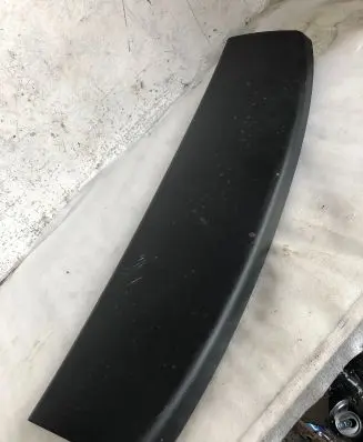Mazda CX-30 Tailgate/trunk upper cover trim Dfr568930