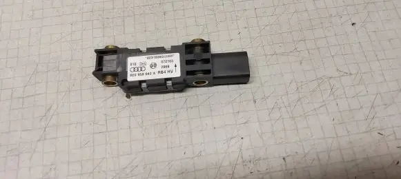 Audi A4 S4 B6 8E 8H Airbag deployment crash/impact sensor 8E0959643A