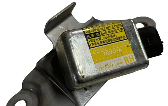 Toyota Land Cruiser (J120) Airbag deployment crash/impact sensor 8986060020 1879000431