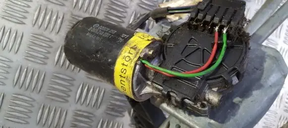 Audi A6 S6 C4 4A Wiper motor 390241330