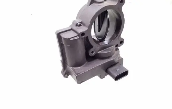 Volkswagen Golf V Throttle valve 03C128063A