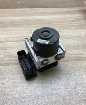 Ford Focus ABS Pump 10097001103 3M512M110GA