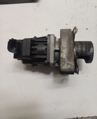 Opel Antara EGR valve 96868923