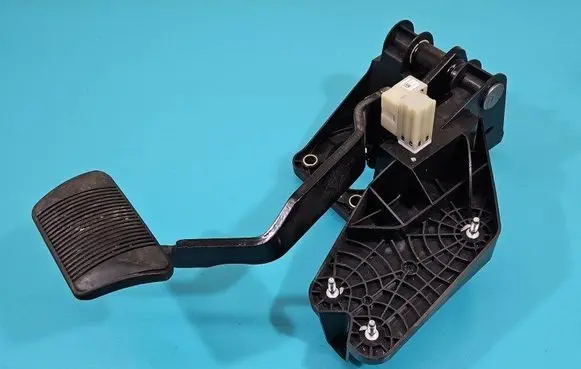 Dodge Caravan Pedal assembly P04721922AG IMPRK1432613