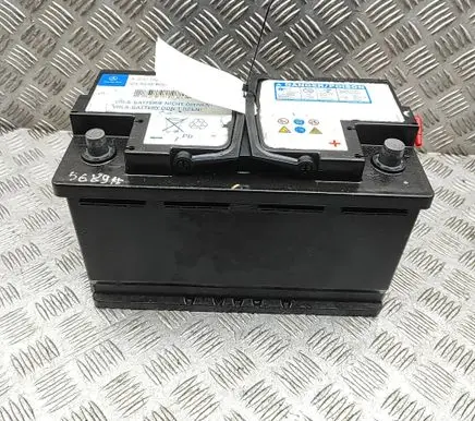 Mercedes-Benz C W204 Car battery A0009822108