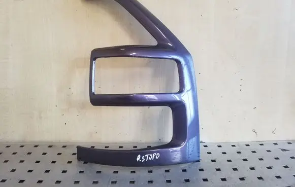 Mitsubishi Pajero Rear/tail light trim molding 