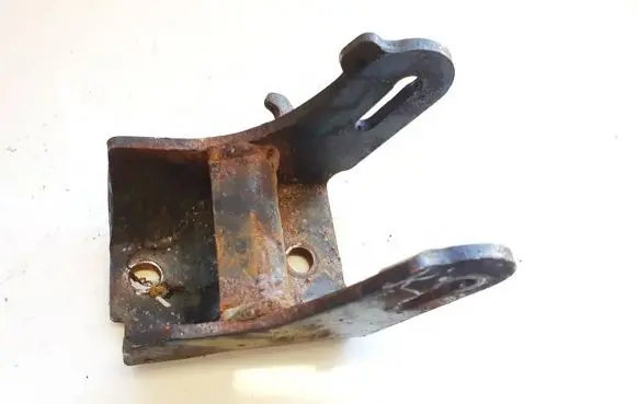 KIA Ceed Engine mounting bracket