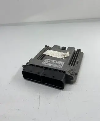 Volkswagen Tiguan Engine control unit/module 04L907309P
