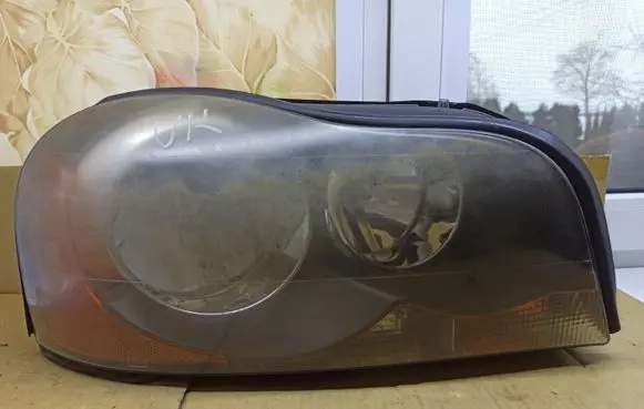 Volvo XC90 Headlight/headlamp 30784152