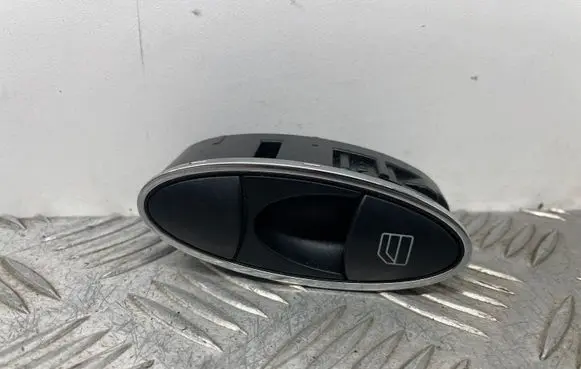 Mercedes-Benz E W211 Electric window control switch A2118219758