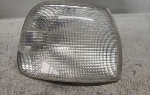 Volkswagen Transporter - Caravelle T4 Front indicator light
