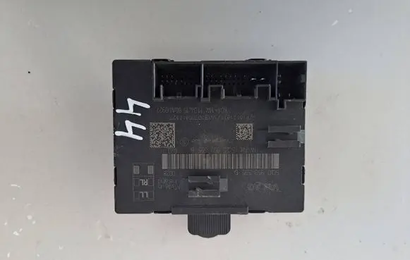 Audi A3 S3 8V Door control unit/module 5Q0959595D 5Q0959595B