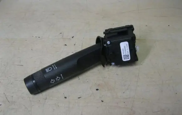 Multifunctional control switch/knob