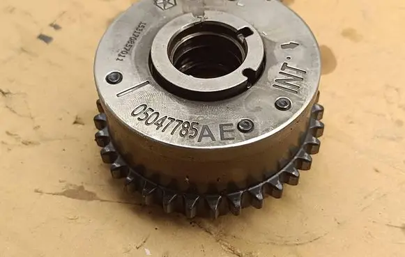 Chrysler Pacifica Camshaft pulley/ VANOS 05047785AE