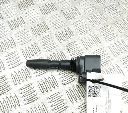 Volkswagen Tiguan High voltage ignition coil 04E905110K
