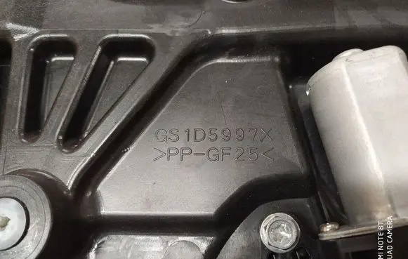 Mazda 6 Front door window regulator with motor GS1D5997X GS1D59973
