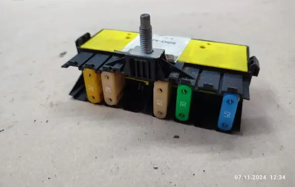 Peugeot 5008 Fuse module