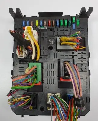 Citroen C5 Fuse box set 28119759-5