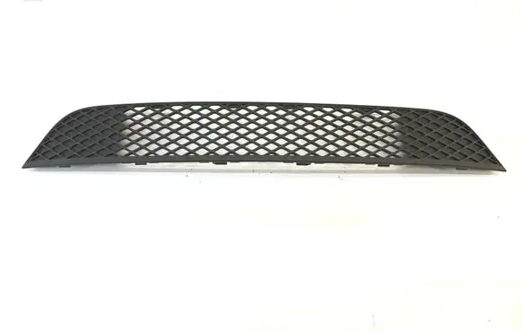 Ford Fiesta Front bumper lower grill 6s61a018a58ab