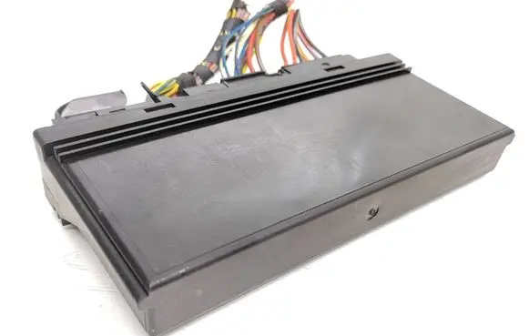 BMW 5 E60 E61 Comfort/convenience module 9168835 61359168835 5wk49110c