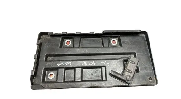Volkswagen PASSAT B7 Battery tray 3C0804869