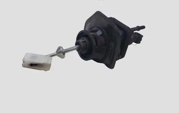 Volvo V40 Clutch slave cylinder