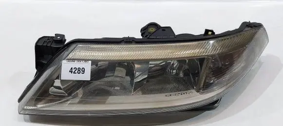 Renault Laguna II Headlight/headlamp 8200163323