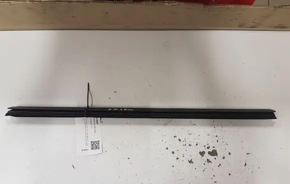 Volvo XC60 Rear door window/glass frame 30762372