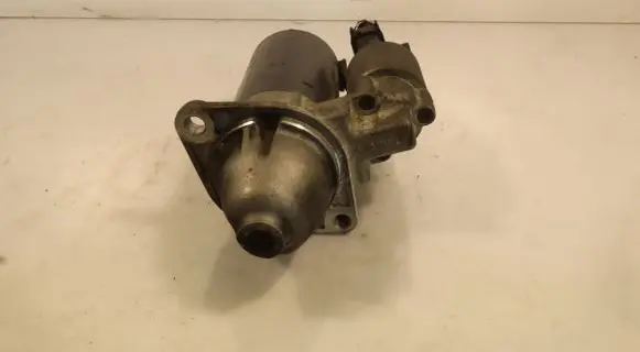 BMW 3 E90 E91 Starter motor 0001138002